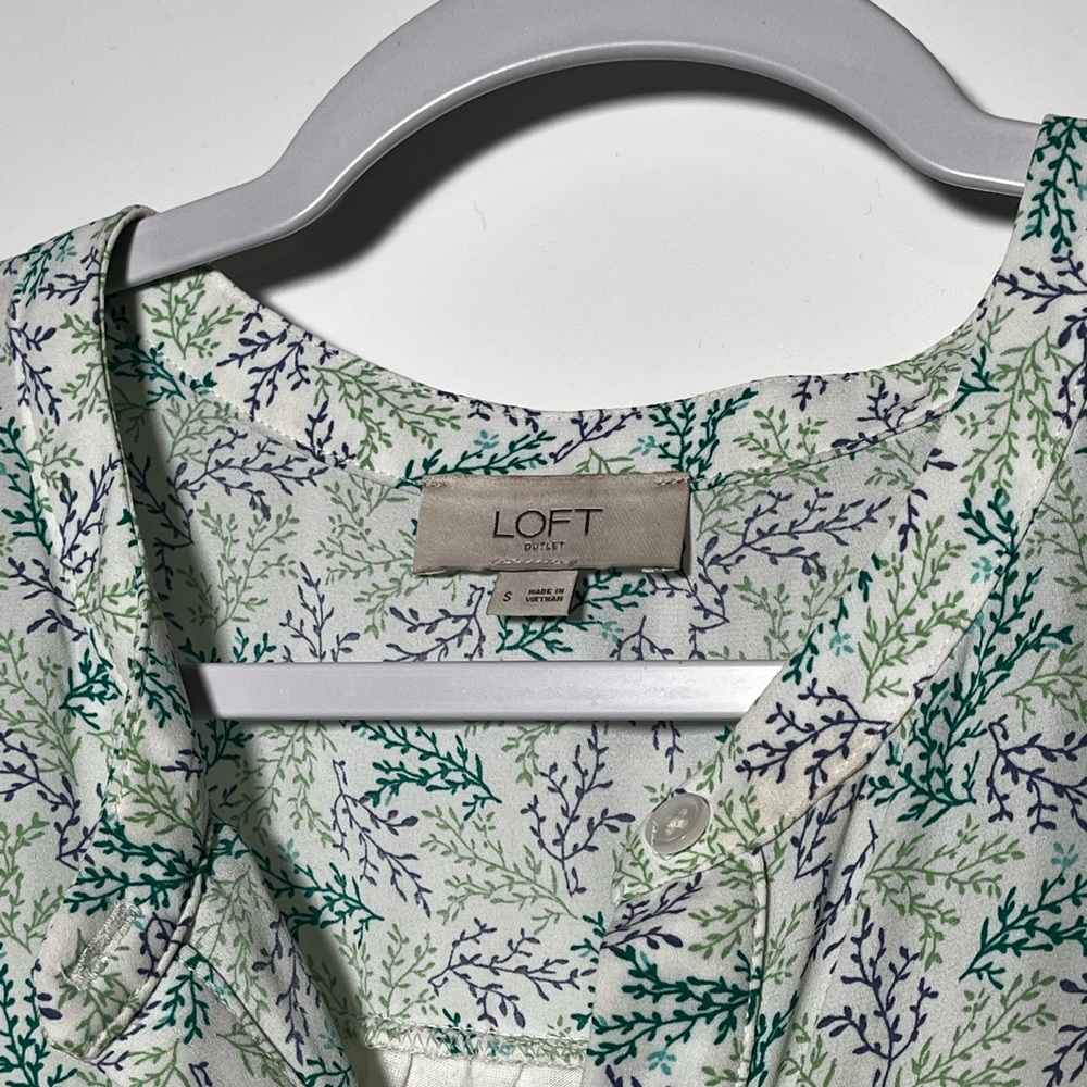 Loft Half Button W/ Pockets Jersey Back Sleeveles… - image 5